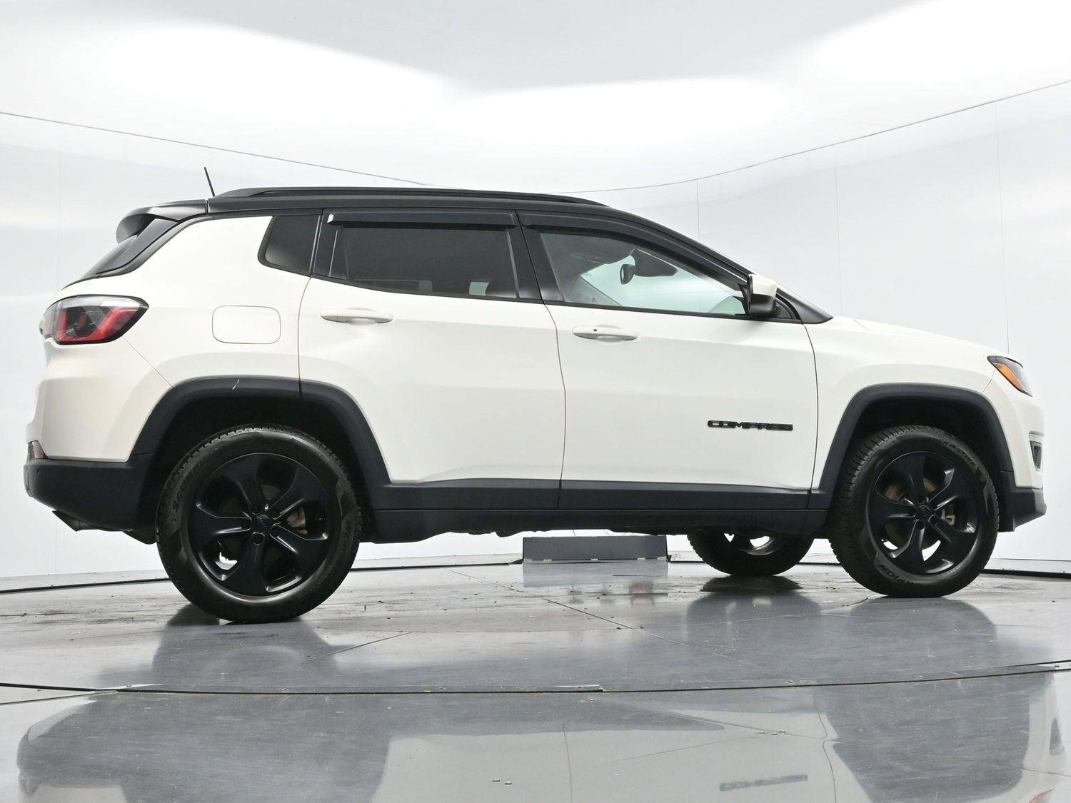 Used 2018 Jeep Compass Latitude w/ Popular Equipment Group AWD/4WD image 46