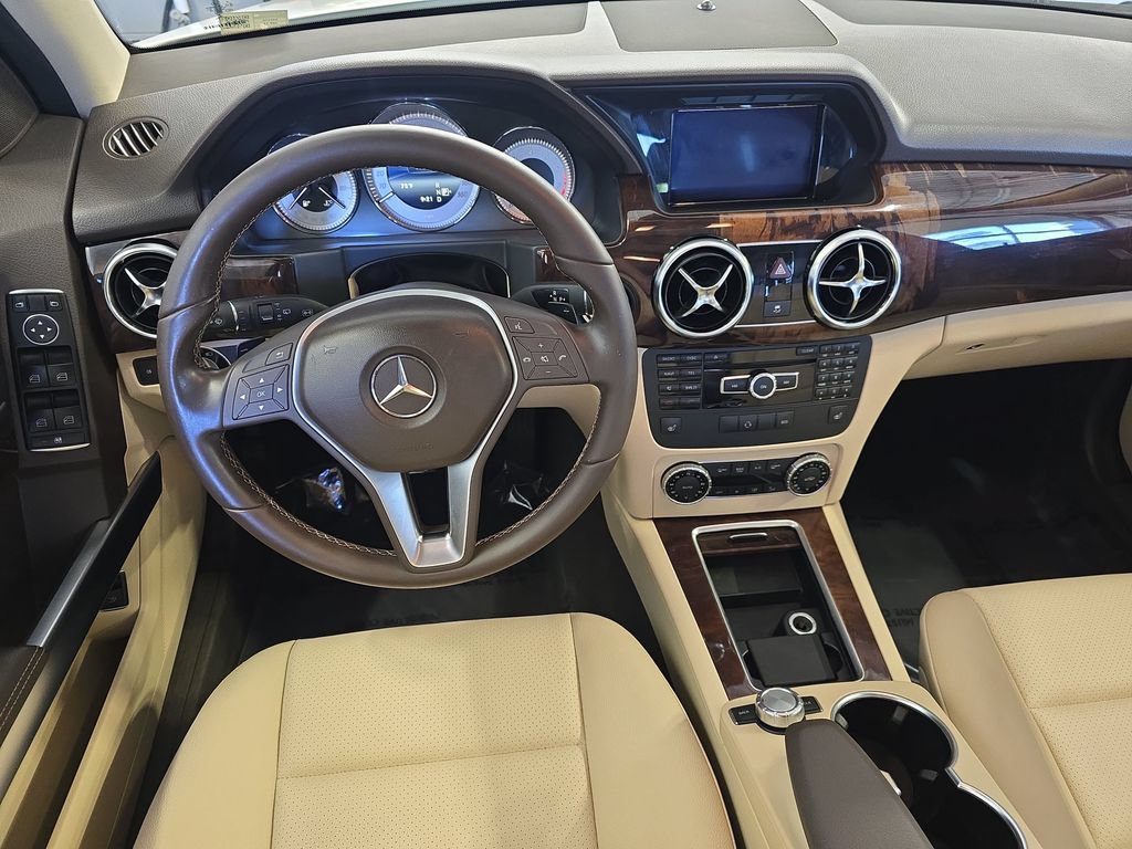 Used 2015 Mercedes-Benz GLK 350 4MATIC image 17