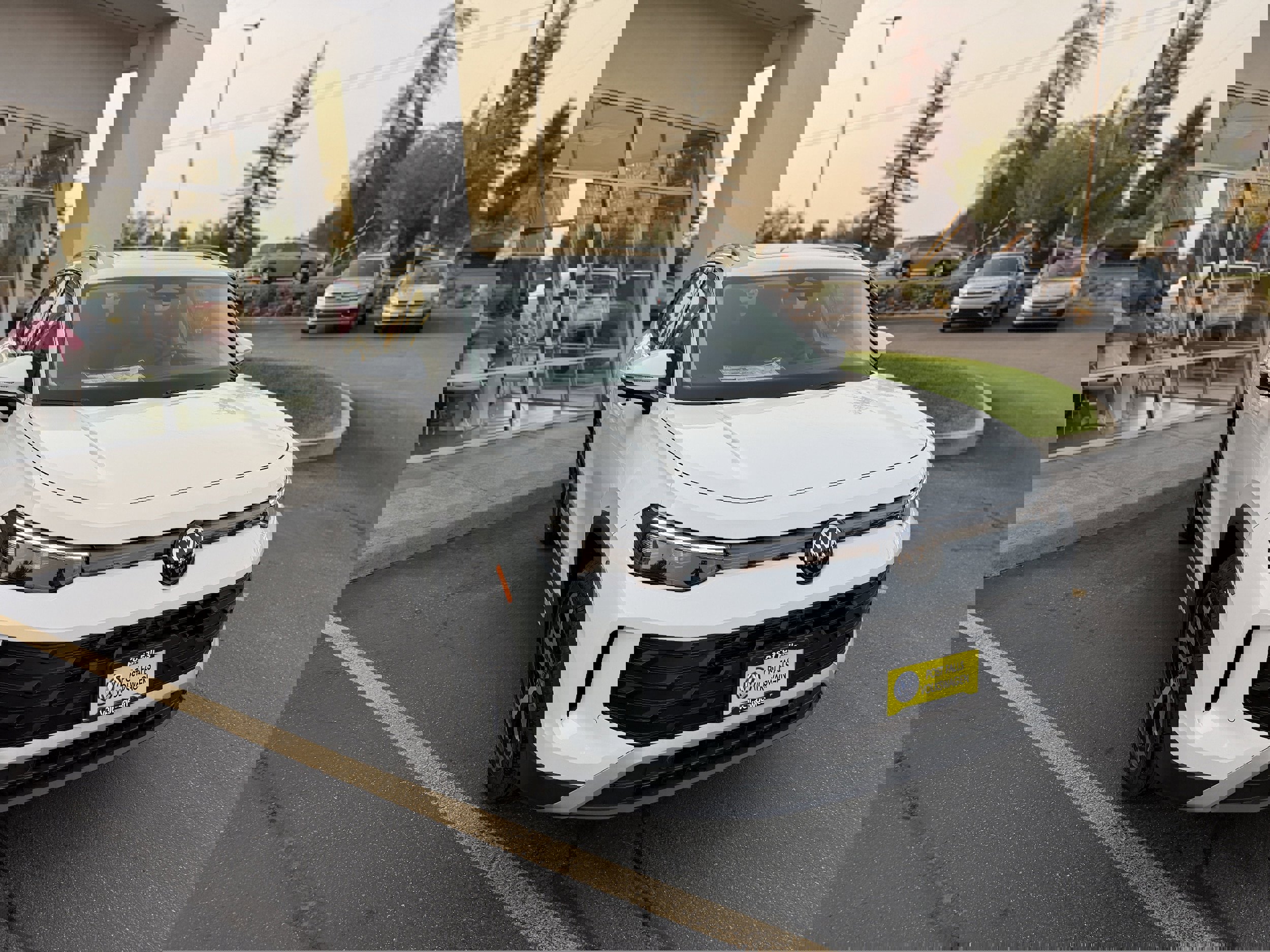 New 2025 Volkswagen Tiguan SE image 5