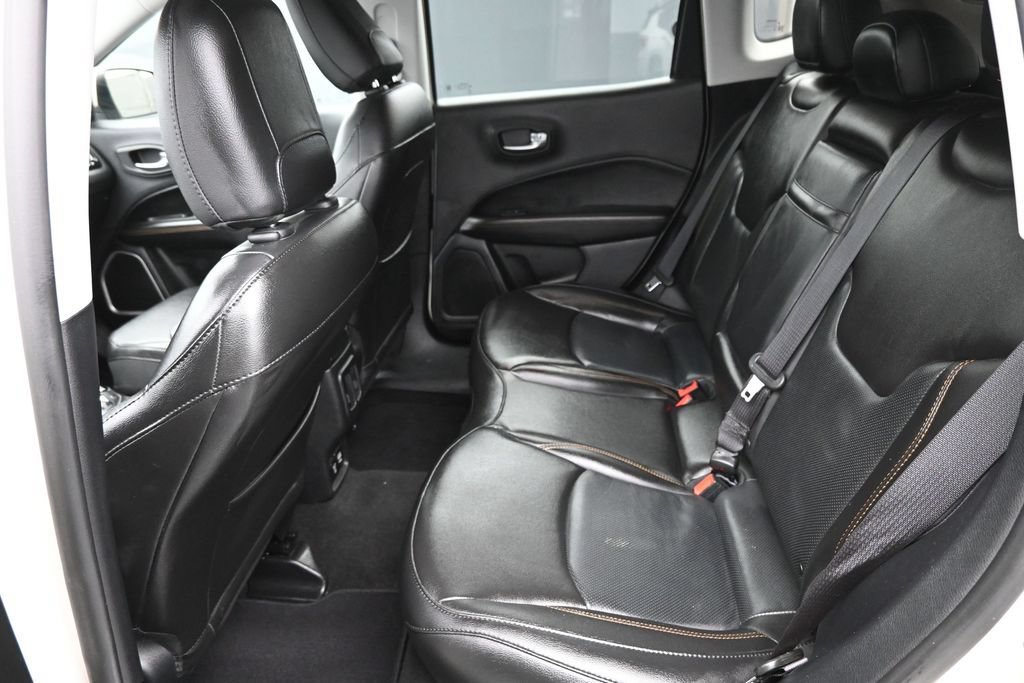 Used 2019 Jeep Compass Limited AWD/4WD image 12
