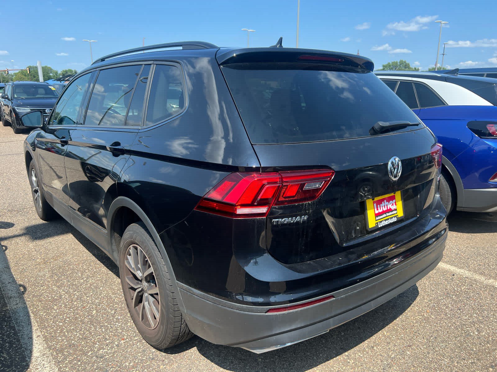 Used 2021 Volkswagen Tiguan S AWD/4WD image 4