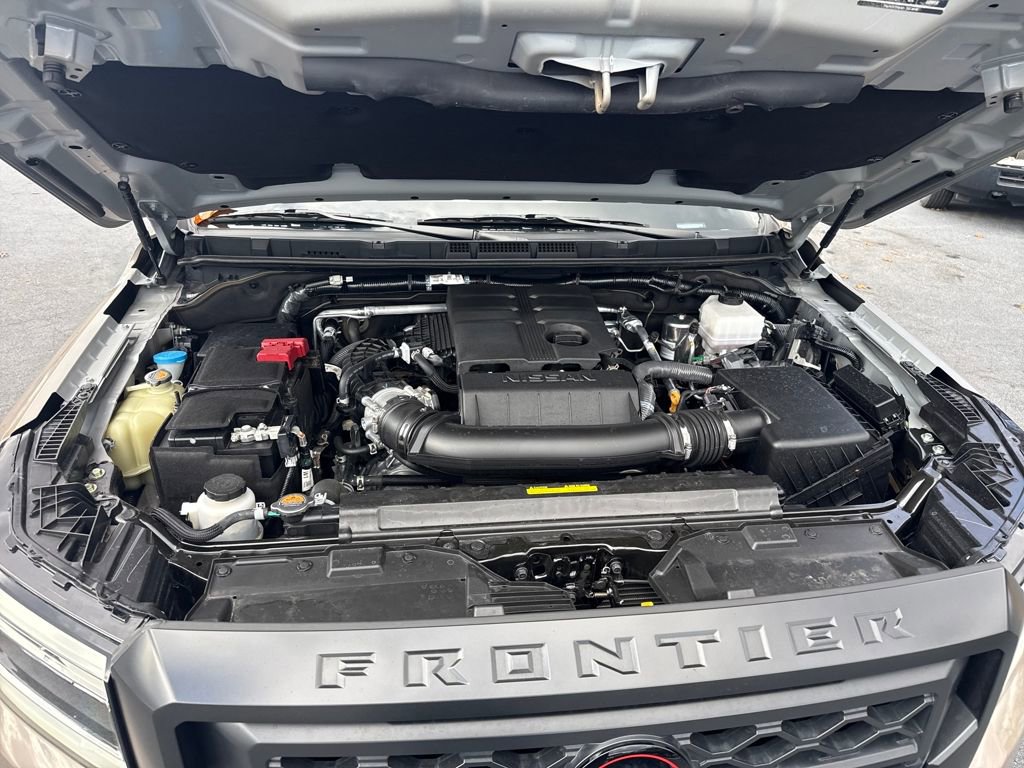 Used 2024 Nissan Frontier PRO-4X w/ Off-Road Protection Package image 28