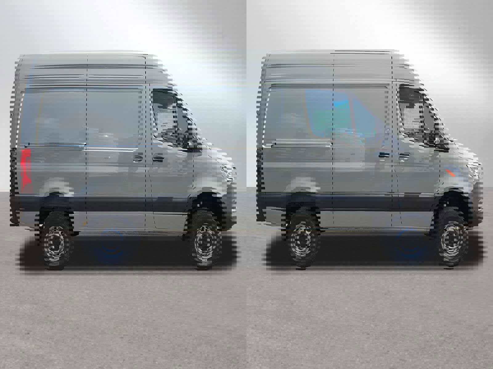 Used 2026 Mercedes-Benz Sprinter 2500 image 2