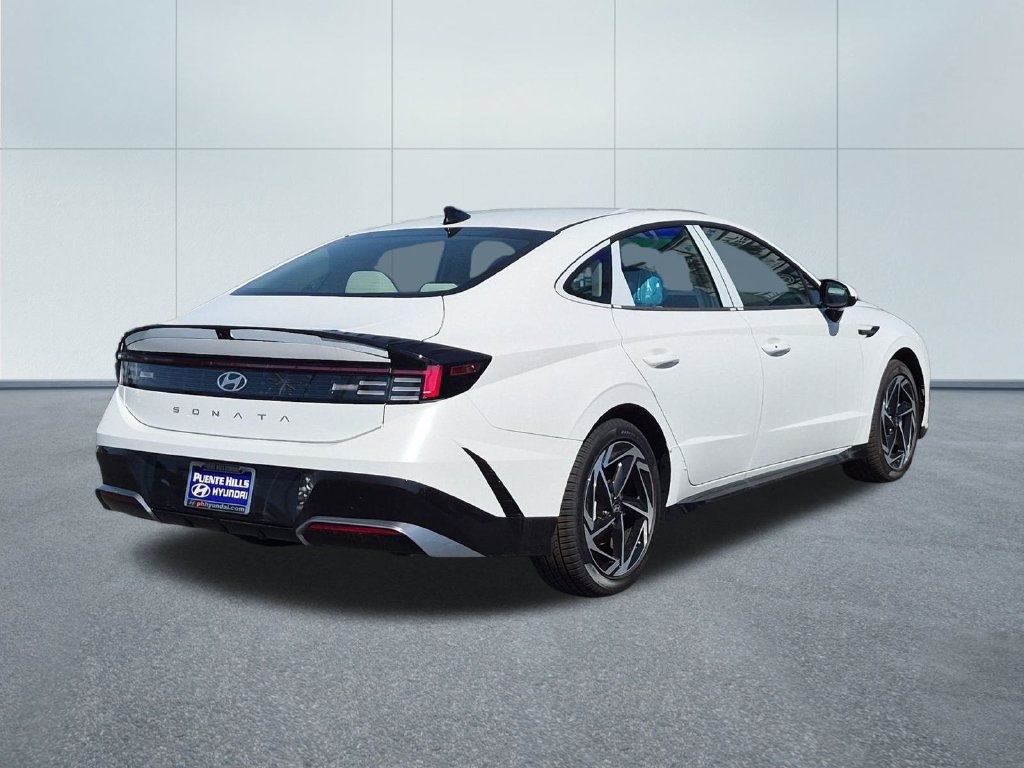 New 2026 Hyundai Sonata SEL FWD image 6