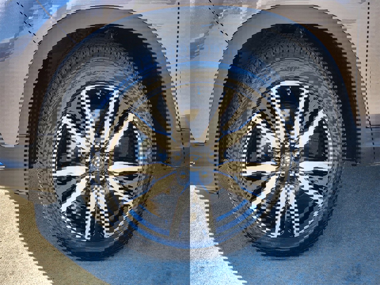 Certified 2022 Honda Pilot Touring image 11