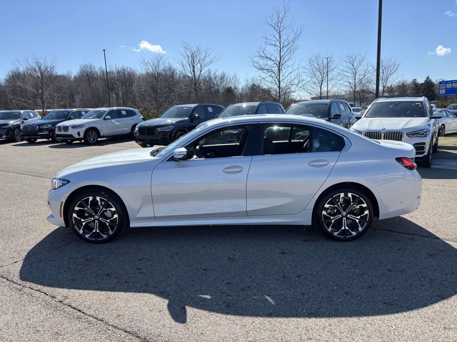 New 2026 BMW 330i xDrive Sedan w/ Premium Package AWD/4WD image 4