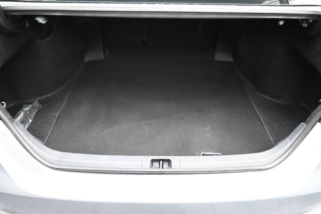 Used 2024 Toyota Camry SE FWD image 22