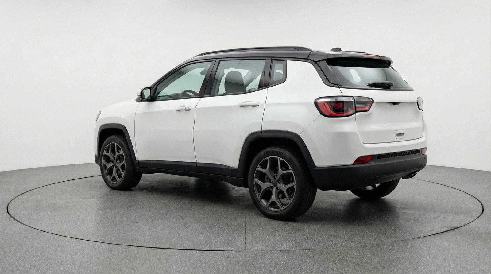 Used 2025 Jeep Compass Limited image 6