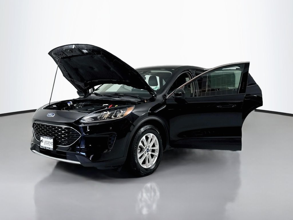 Used 2020 Ford Escape SE FWD image 18