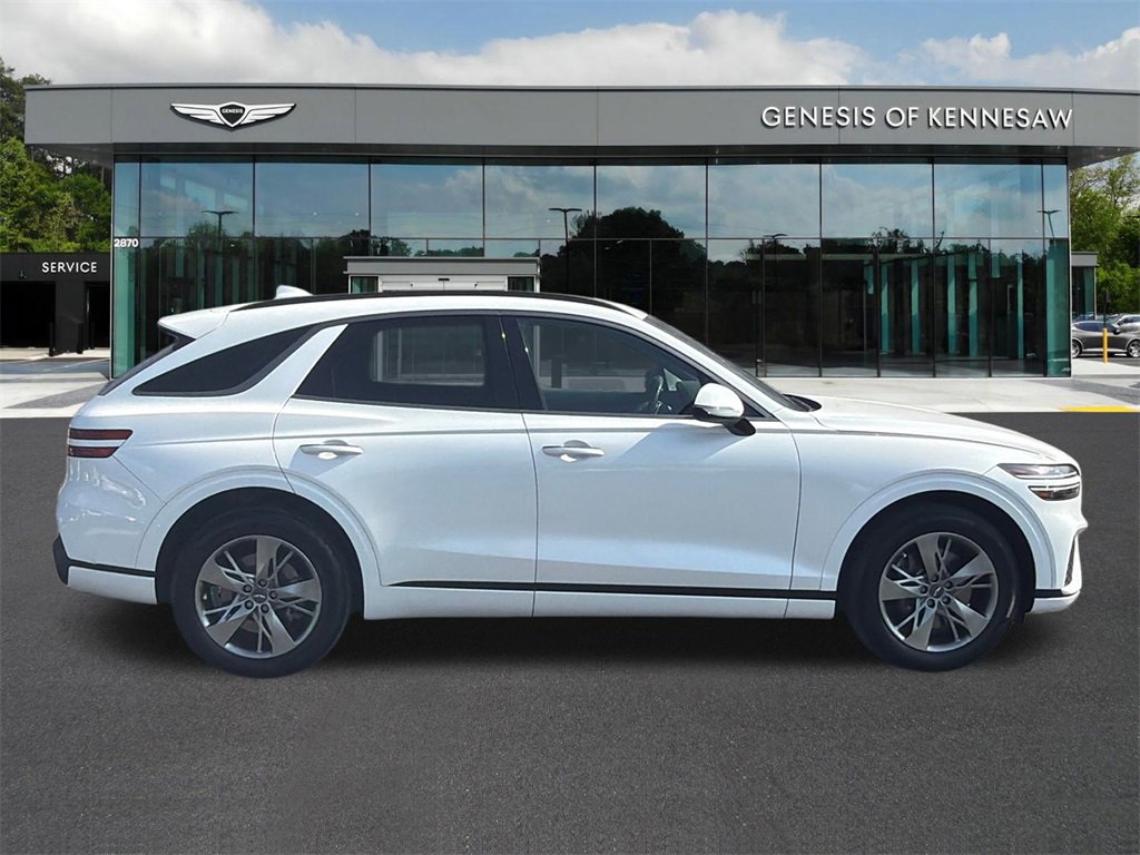 Used 2022 Genesis GV70 3.5T Sport image 8