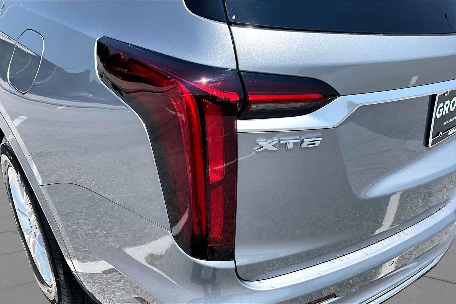 Used 2025 Cadillac XT6 Luxury FWD image 29