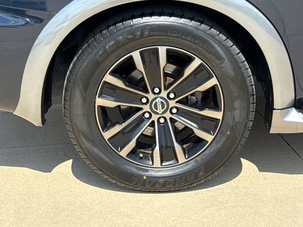 Used 2018 Nissan Armada Platinum w/ Captain Seat Package RWD image 9