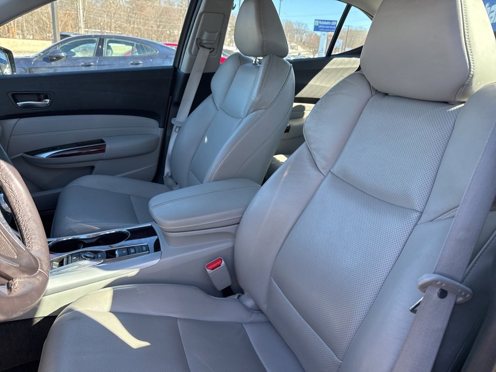 Used 2016 Acura TLX V6 SH-AWD w/ Technology Pkg image 6