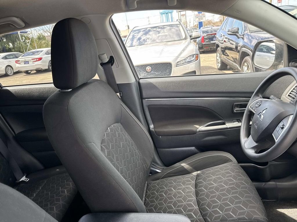 Used 2022 Mitsubishi Outlander Sport ES image 12