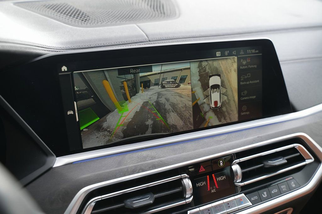 Used 2022 BMW X5 xDrive40i w/ Luxury Seating Package image 31