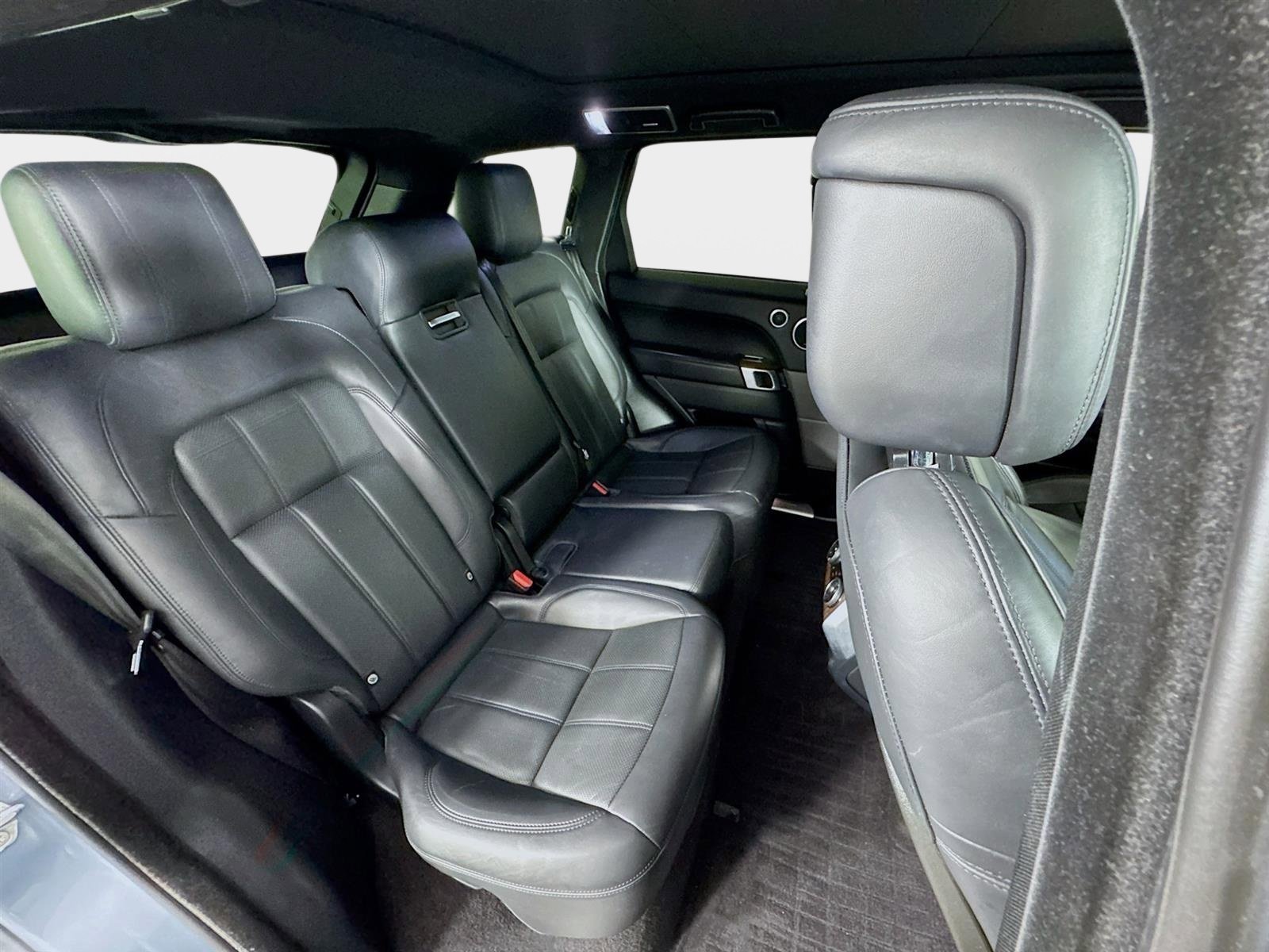 Used 2020 Land Rover Range Rover Sport HSE image 30