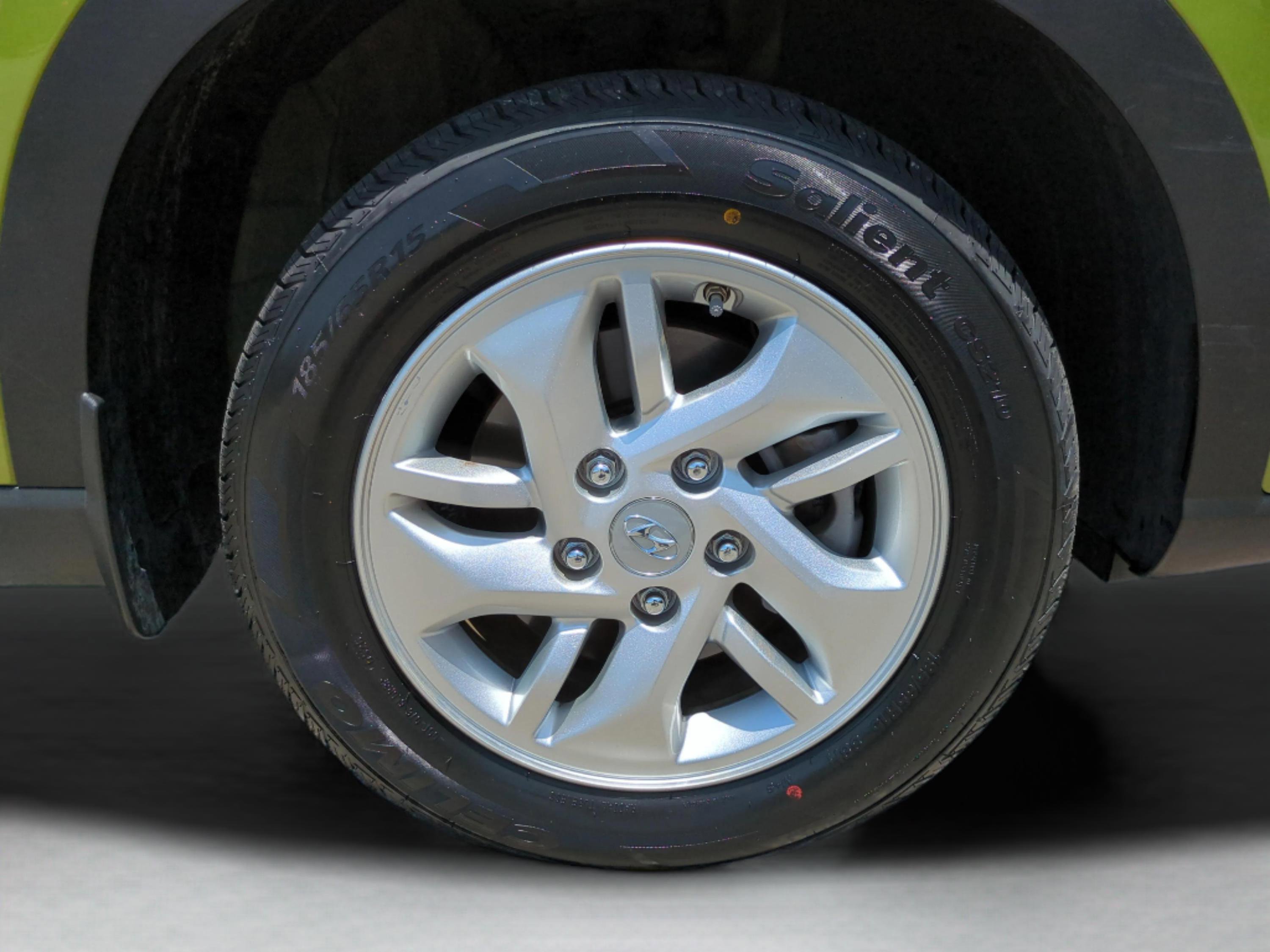 Certified 2023 Hyundai Venue SE FWD image 75