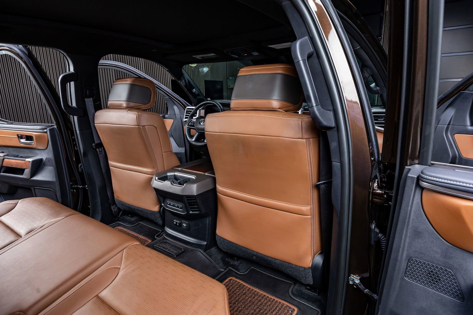 Used 2024 Toyota Tundra 1794 Edition image 31