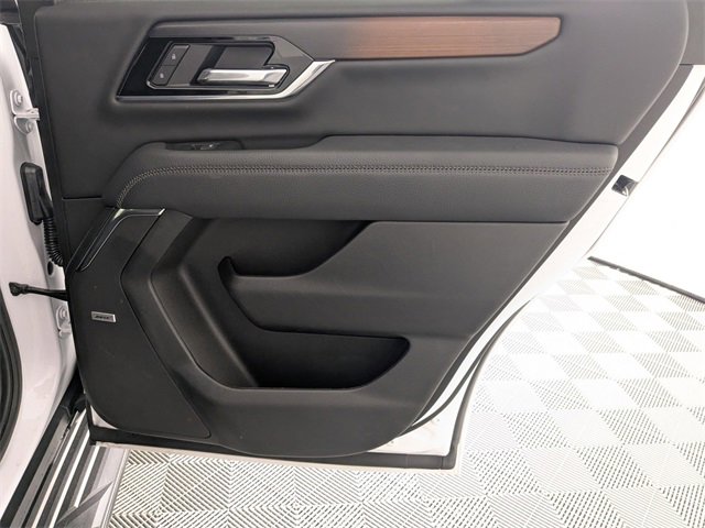 Certified 2025 GMC Yukon Denali image 33
