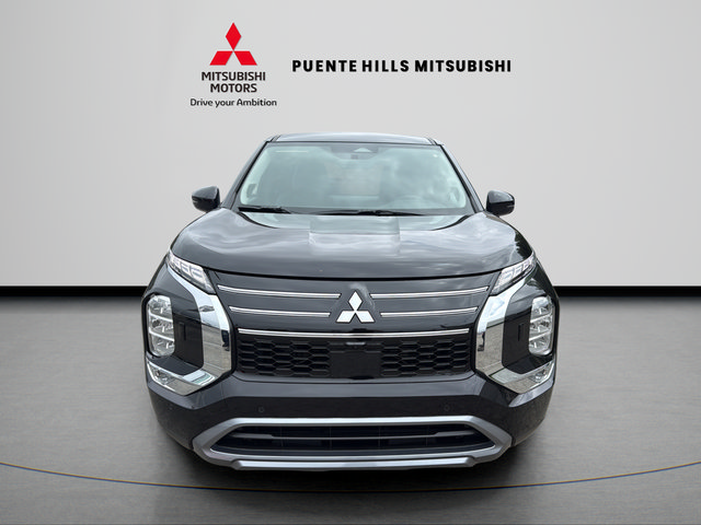 New 2026 Mitsubishi Outlander SE AWD/4WD image 2