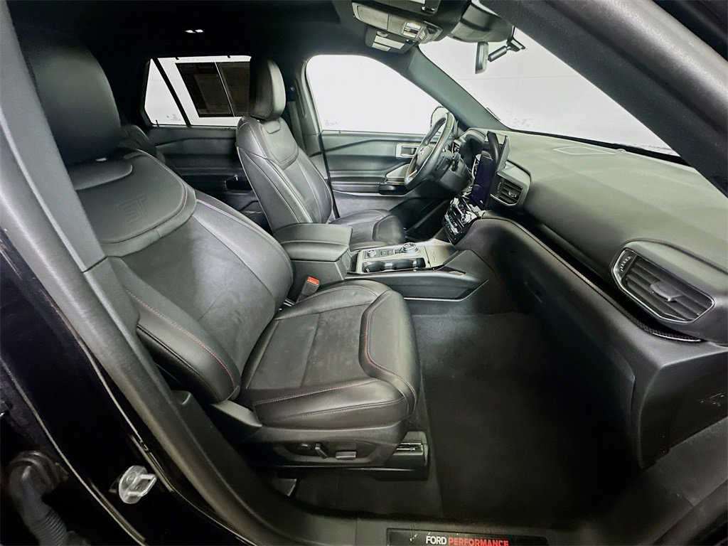 Used 2023 Ford Explorer ST w/ Equipment Group 401A image 12