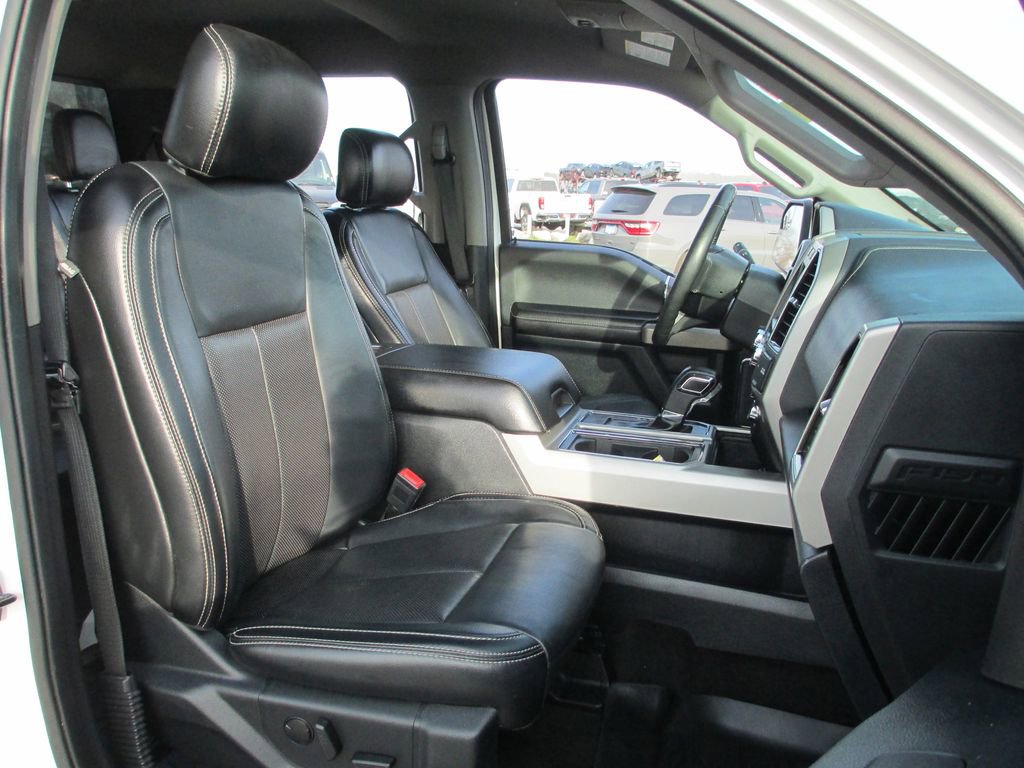 Used 2019 Ford F150 Lariat image 23