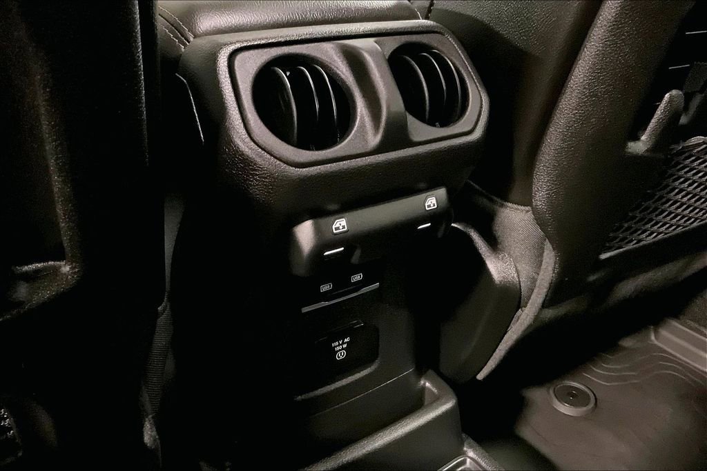 Used 2023 Jeep Wrangler Unlimited Rubicon 392 AWD/4WD image 10