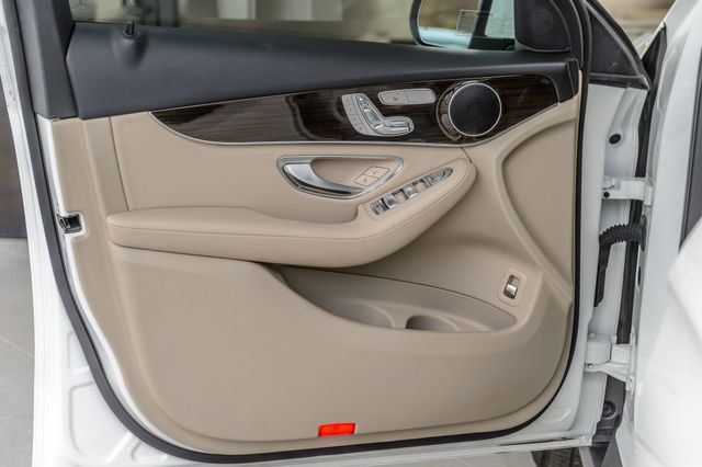 Used 2021 Mercedes-Benz GLC 300 4MATIC image 49