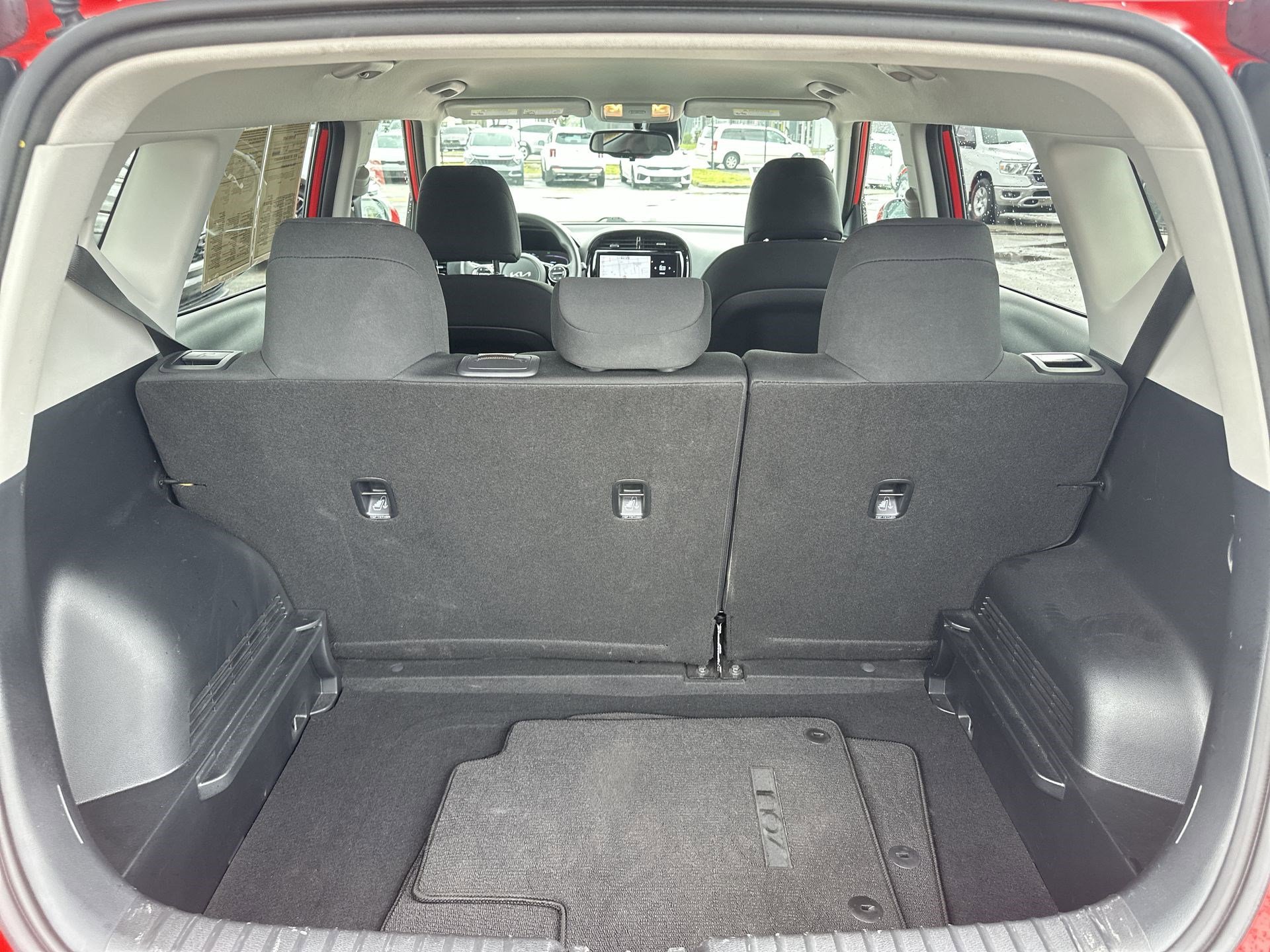 Certified 2023 Kia Soul S image 20