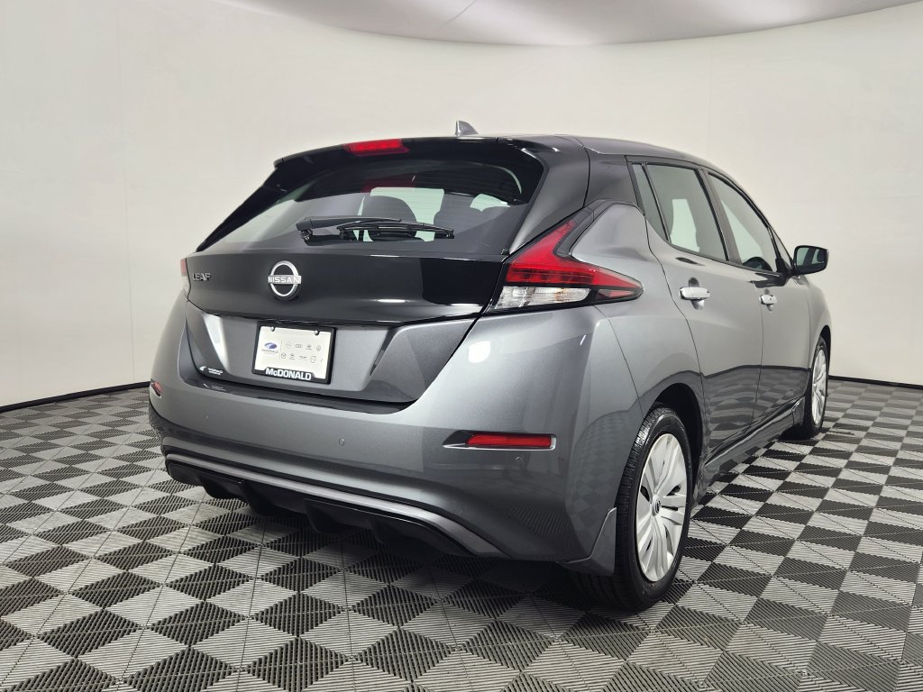 Used 2025 Nissan Leaf S FWD image 5