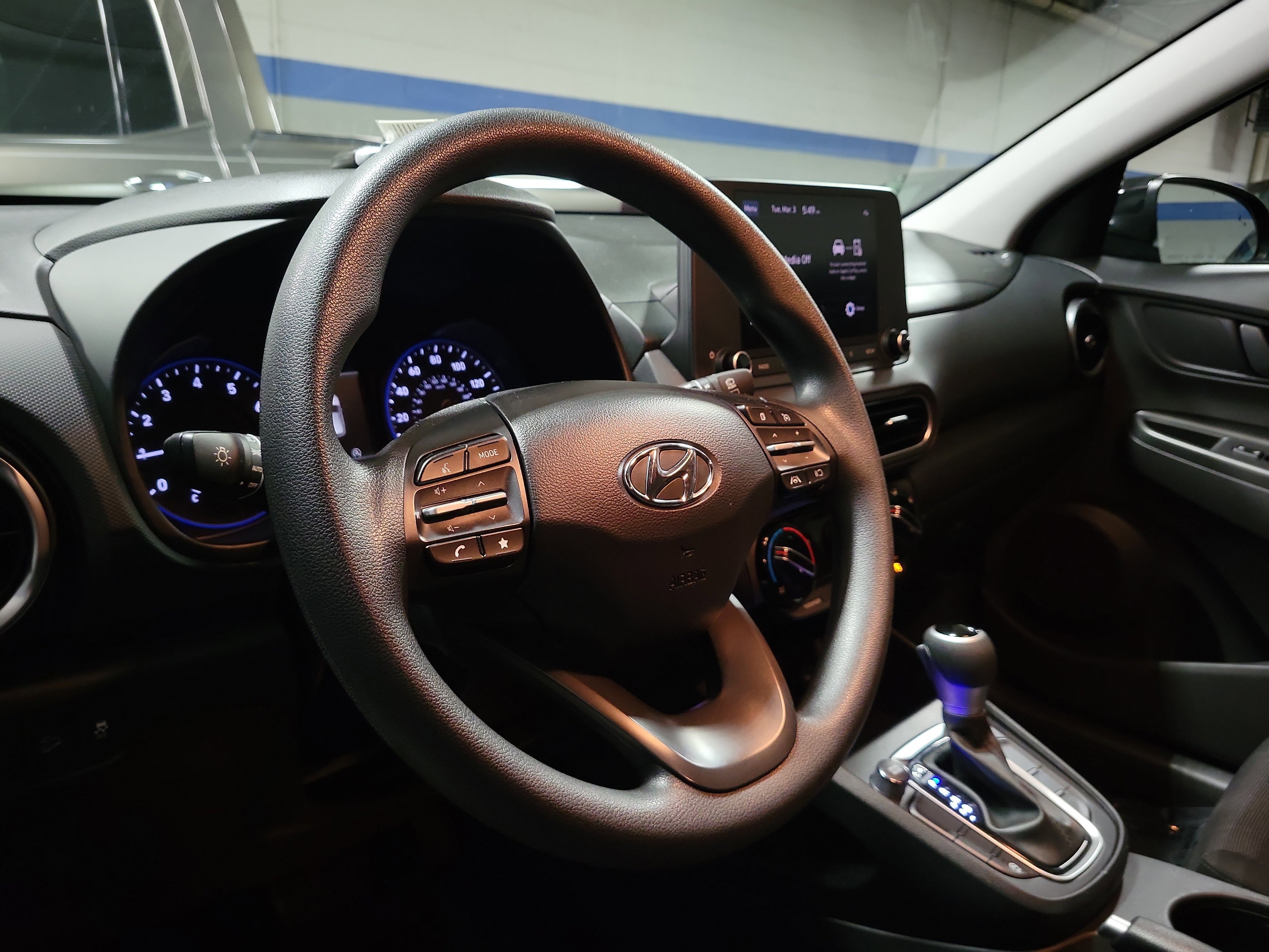 Used 2023 Hyundai Kona SEL AWD/4WD image 16