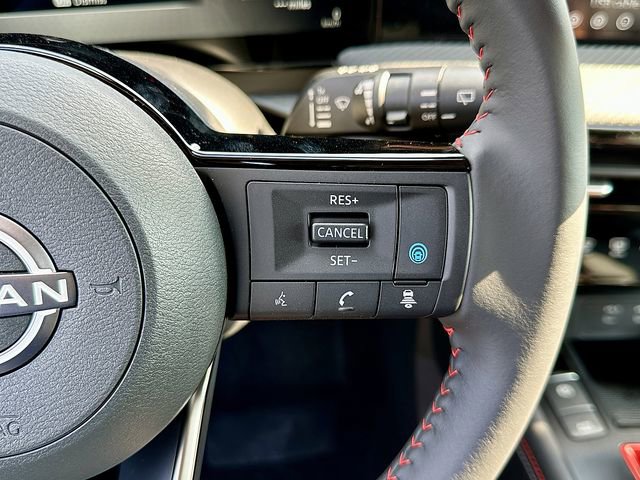 New 2026 Nissan Kicks SR w/ Cold Weather Package AWD/4WD image 16