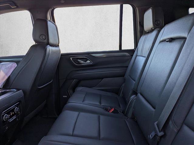 Used 2023 Chevrolet Suburban RST image 18