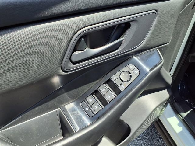 Certified 2024 Nissan Rogue S AWD/4WD image 16