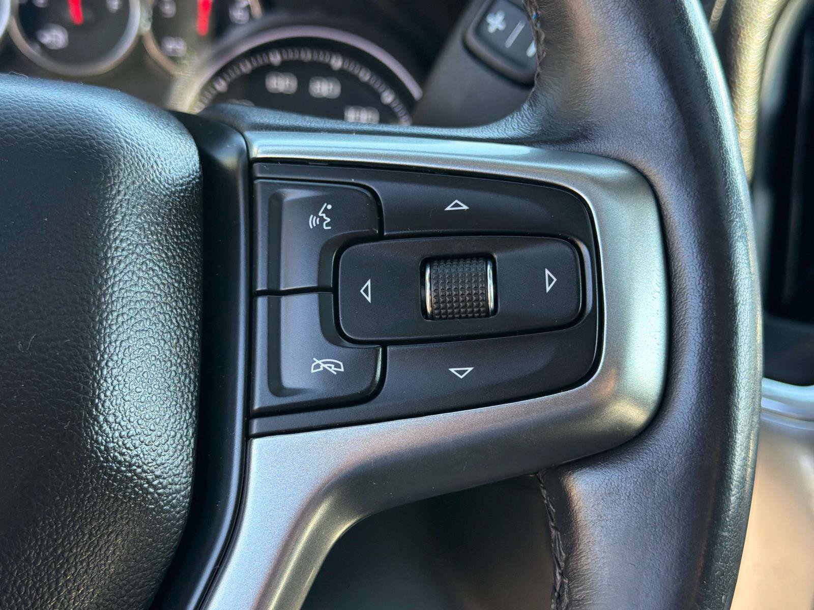 Used 2021 Chevrolet Silverado 1500 LT Trail Boss w/ LT Trail Boss Premium Package AWD/4WD image 36