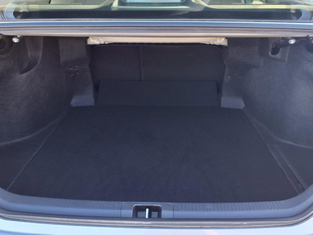 Used 2025 Toyota Camry LE image 26