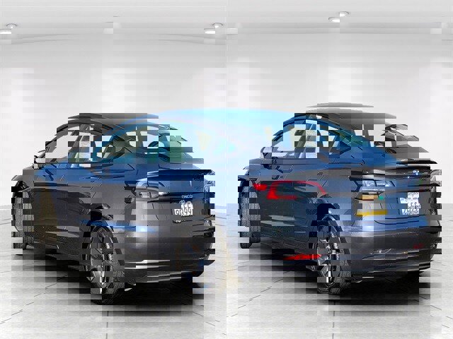Used 2023 Tesla Model 3 Standard Range image 6