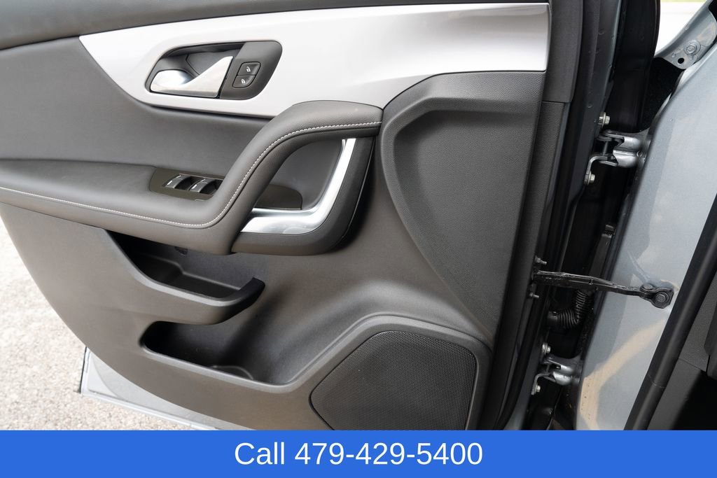 Used 2025 Chevrolet Blazer LT AWD/4WD image 27