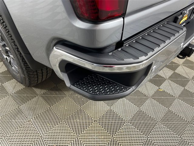 New 2026 GMC Sierra 3500 SLT w/ SLT Premium Package image 17