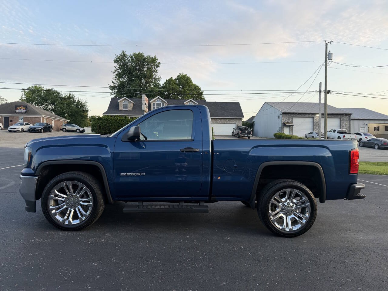 Used 2016 GMC Sierra 1500 2WD Regular Cab image 3
