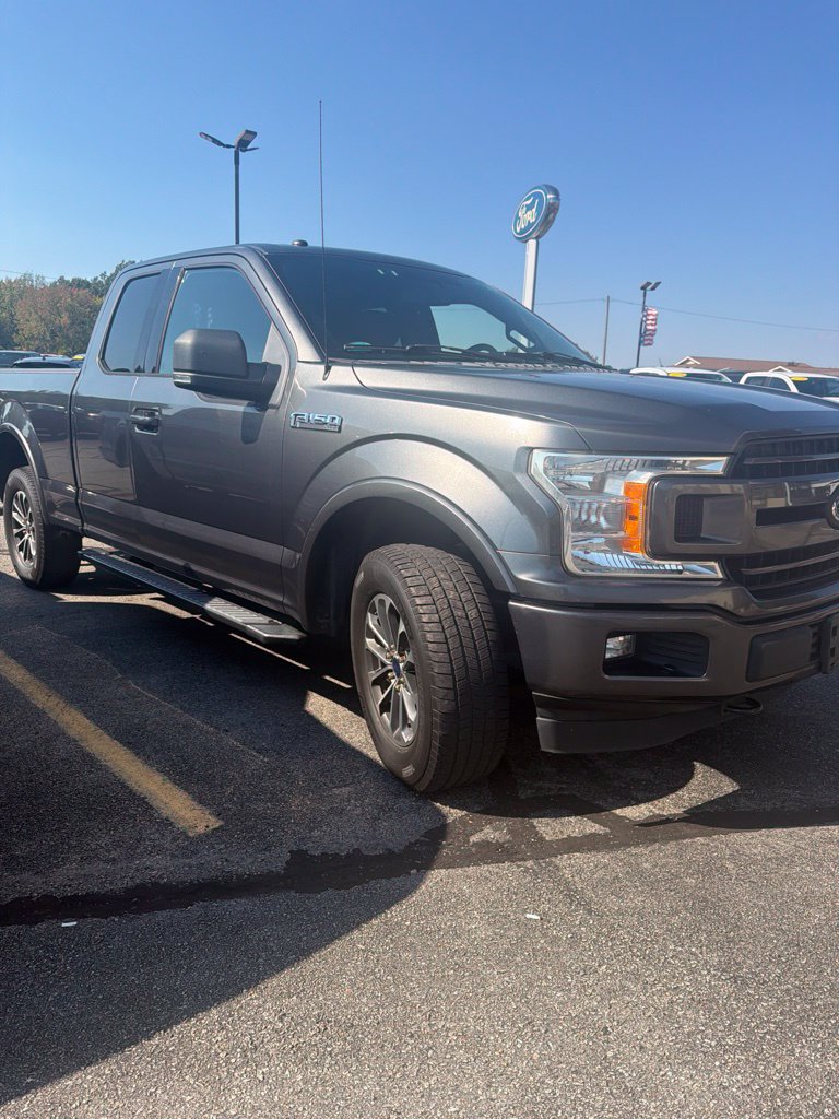 Used 2018 Ford F150 XLT w/ Equipment Group 302A Luxury AWD/4WD image 4