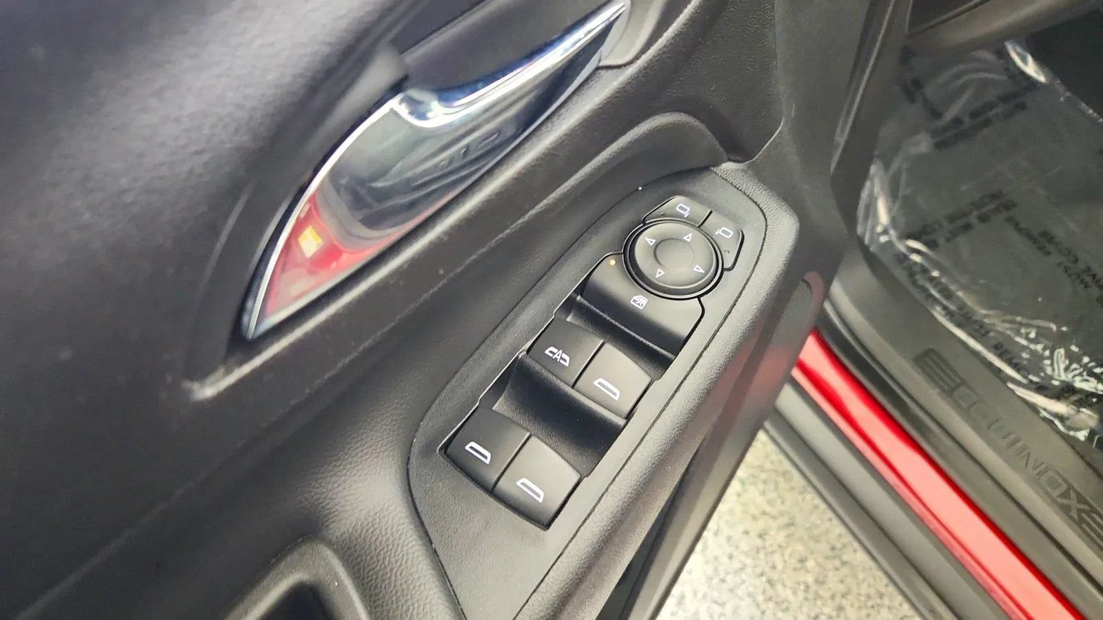 Used 2020 Chevrolet Equinox LT FWD image 22