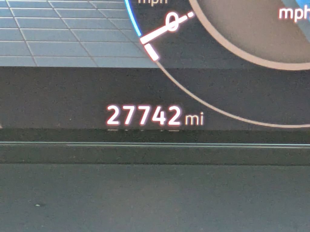 Certified 2024 Volkswagen Atlas Cross Sport SEL R-Line image 46