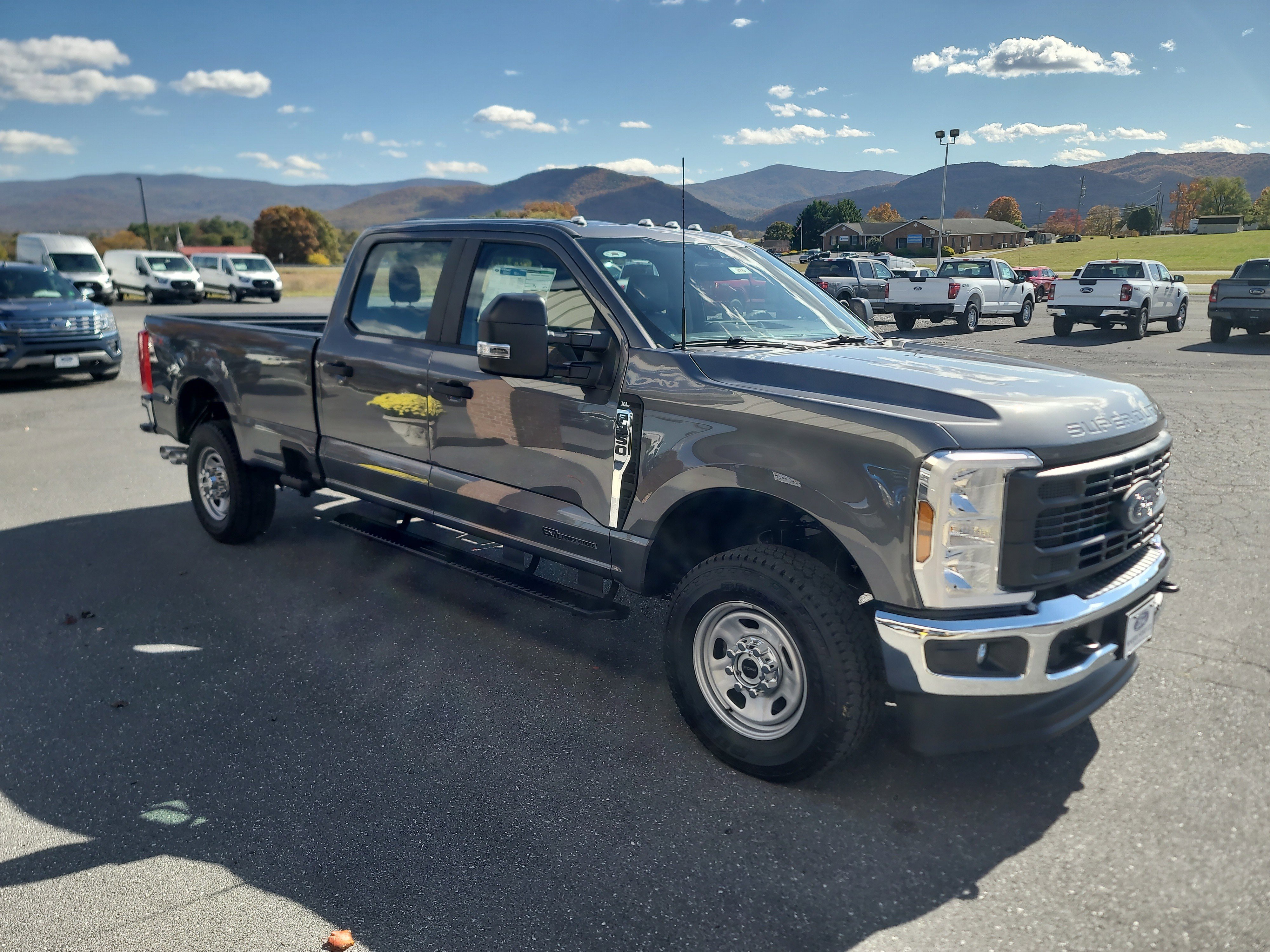 New 2026 Ford F350 XL w/ FX4 Off-Road Package image 4