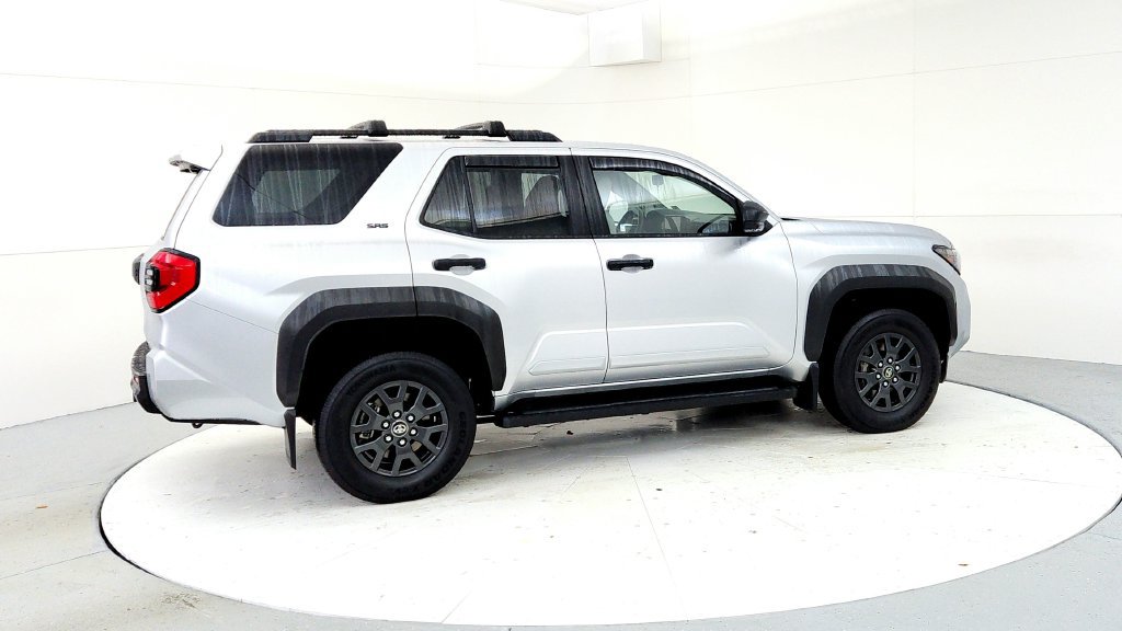Certified 2025 Toyota 4Runner SR5 AWD/4WD image 6
