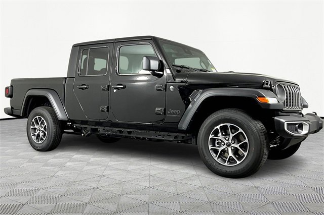 New 2025 Jeep Gladiator Sport image 3