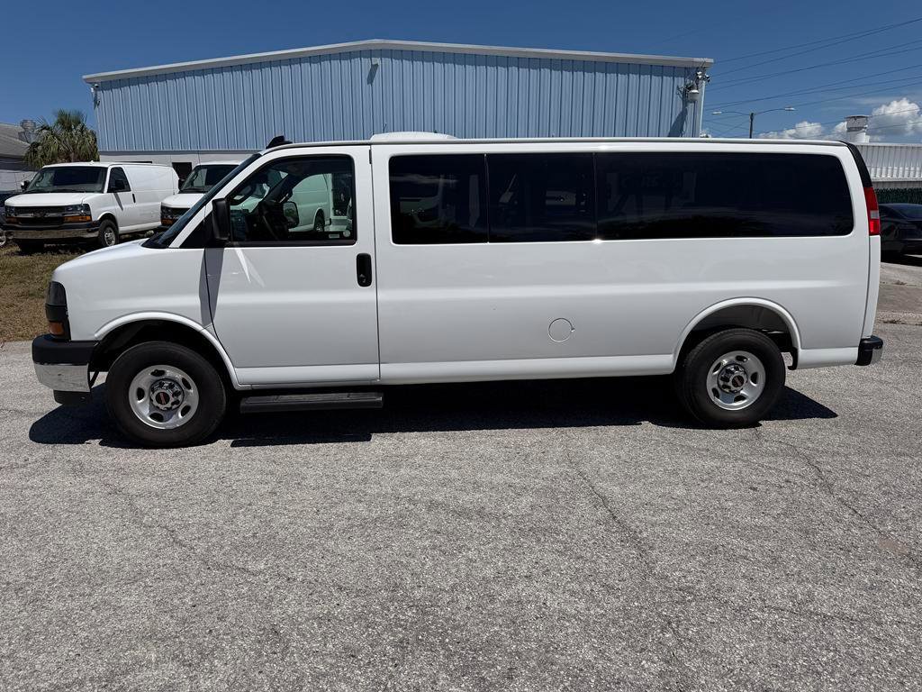 Used 2025 GMC Savana 3500 LT w/ LT Preferred Equipment Group RWD image 5