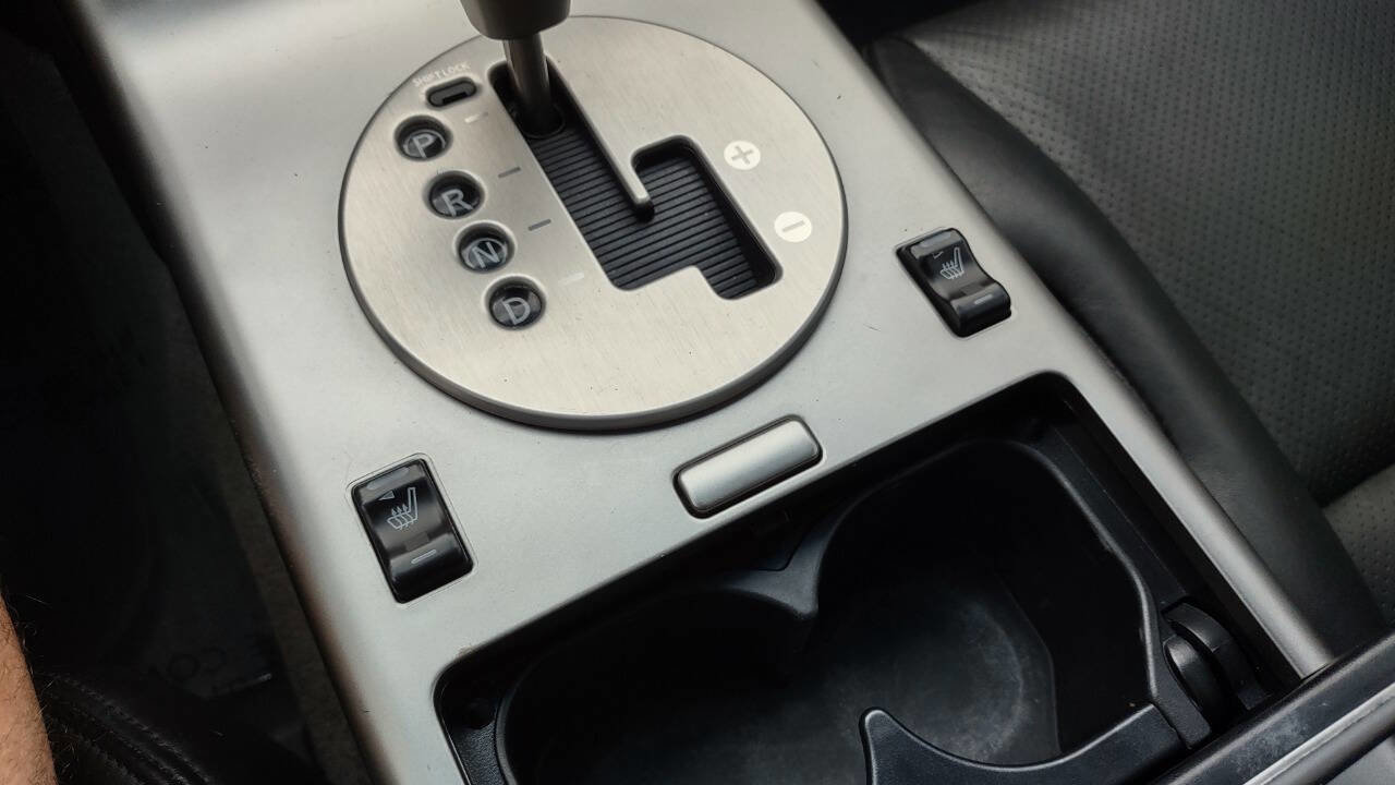 Used 2003 INFINITI G35 Coupe w/ Premium Pkg RWD image 25