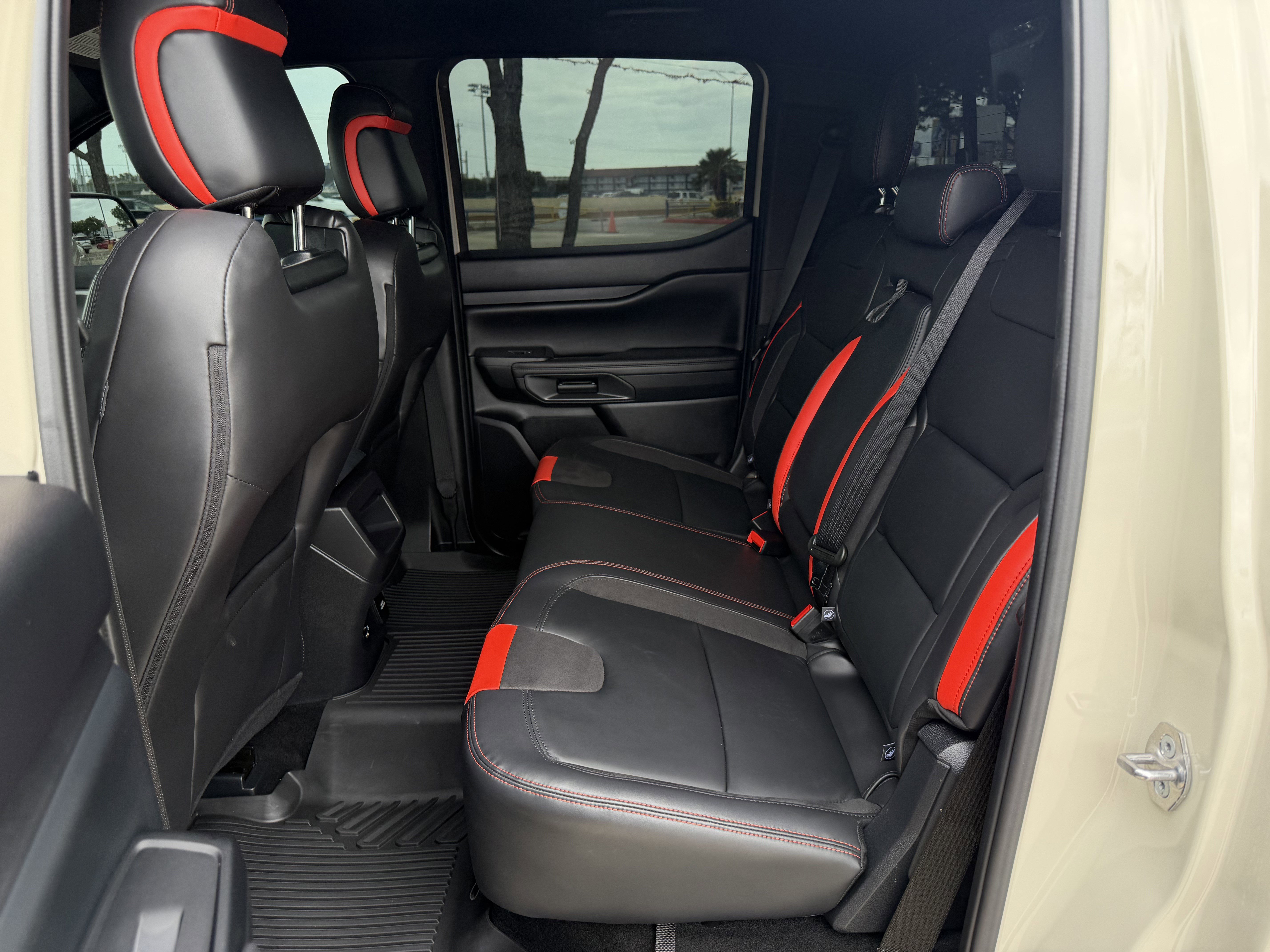 Used 2025 Ford Ranger Raptor image 13