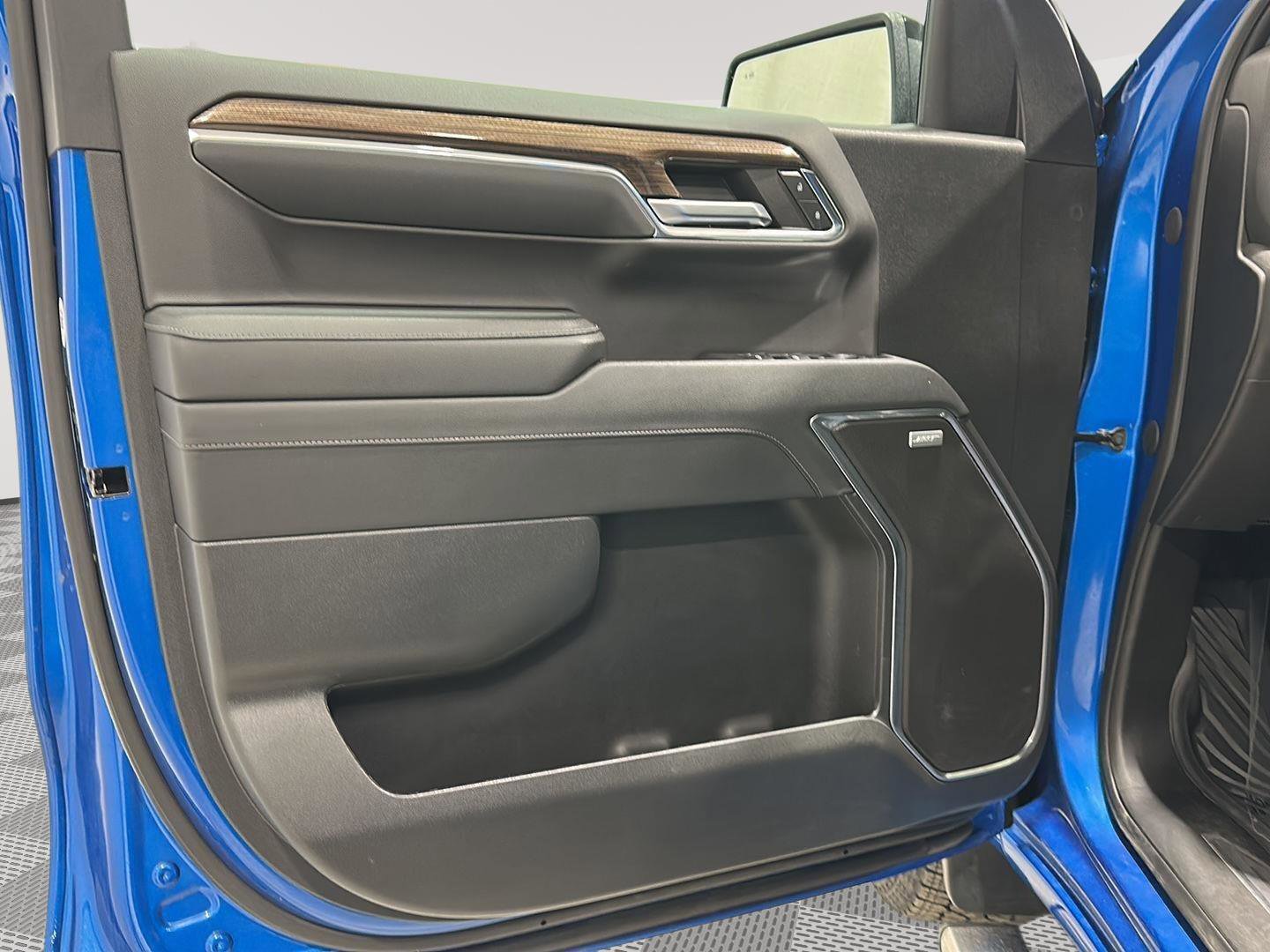 Used 2023 Chevrolet Silverado 1500 RST w/ Convenience Package II image 21